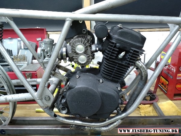 Supercharger setup on Honda XR type engine.