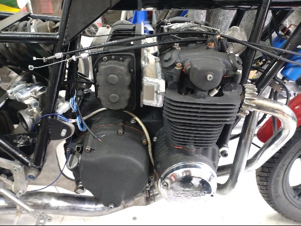 Not much space for the carb!